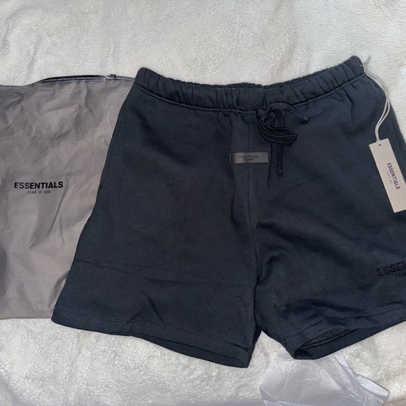 Essentials Black SS22 XL Shorts